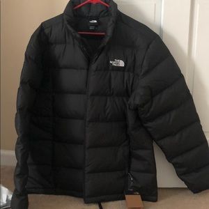 North face puffer coat new with tag men’s XL